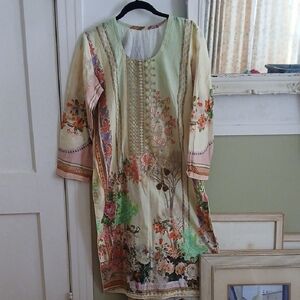 Truly Stunning Like A Painting Dress Light Cotton STATEMENT Piece